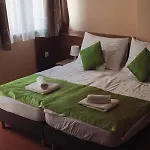 Отель Centrooms *