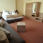 Отель Centrooms Эгер