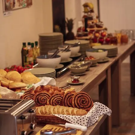 מלון Centrooms *