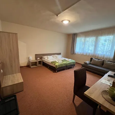 מלון Centrooms אגר