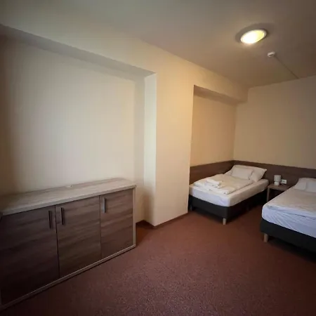 Centrooms מלון *