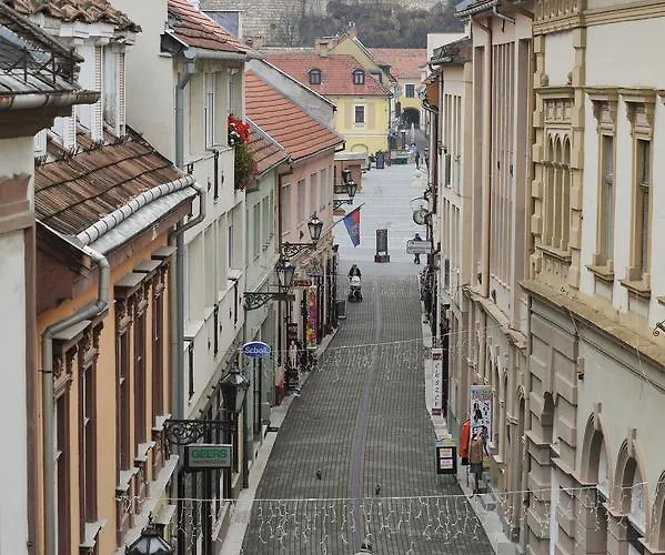 Centrooms Ξενοδοχείο *