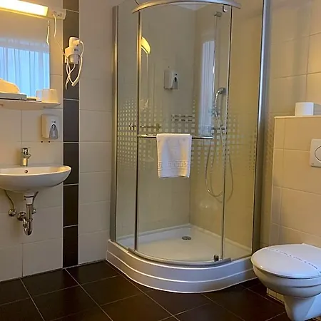 Centrooms Hotel *