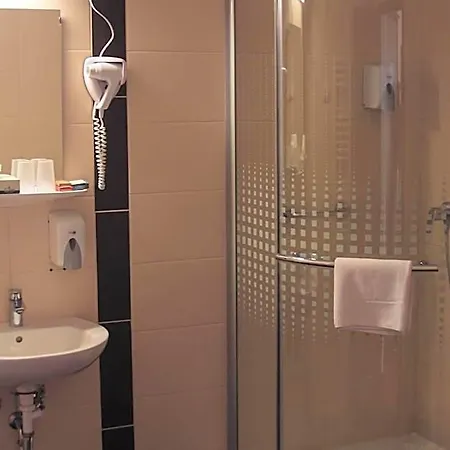 Centrooms Hotel