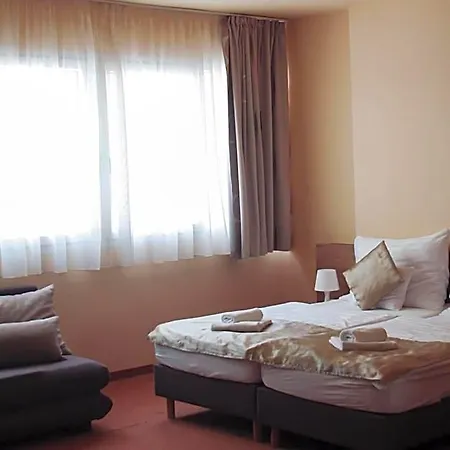 Hotel Centrooms Eger