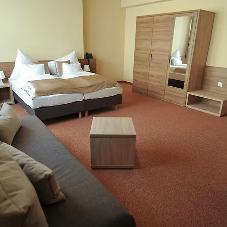 فندق Centrooms إغير