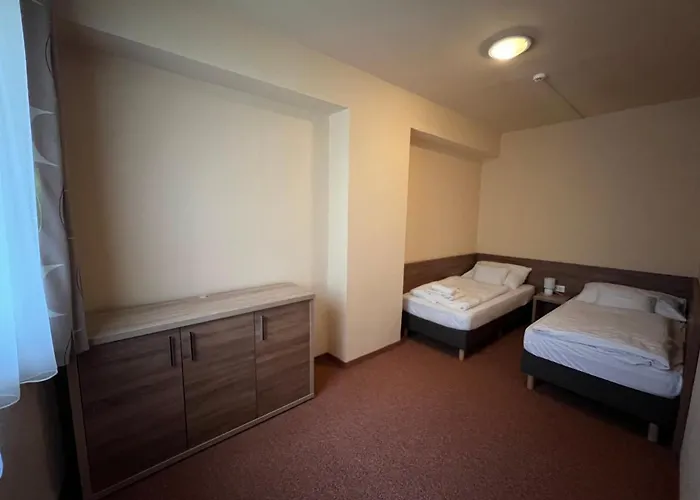 Centrooms Szálloda *